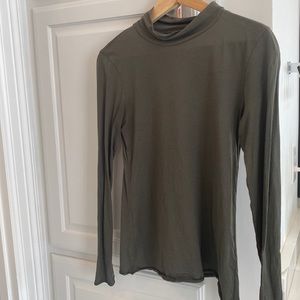 Anthropologie mock turtleneck